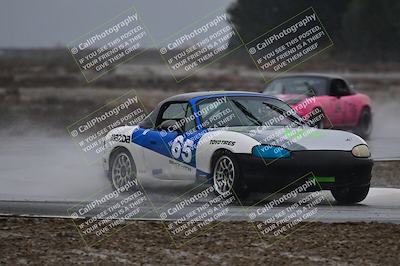 media/Nov-15-2025-CalClub SCCA (Sat) [[7bfa5a7151]]/Race/Group 4/